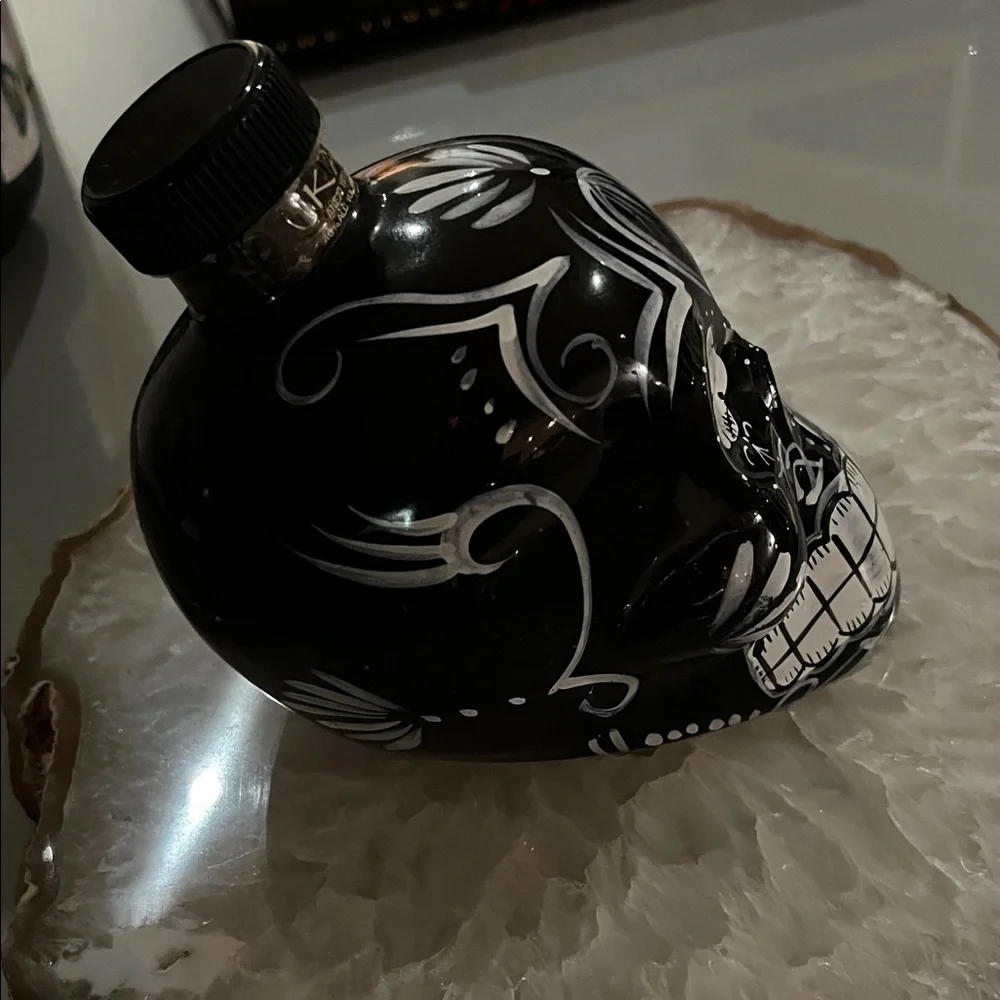 KAI TEQUILA Large Skull Bottle Decorative Black and White Day of the Dead - Picture 3 of 7